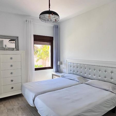 Pirata Bungalow Sea Front เอสเตโปนา ภายนอก รูปภาพ